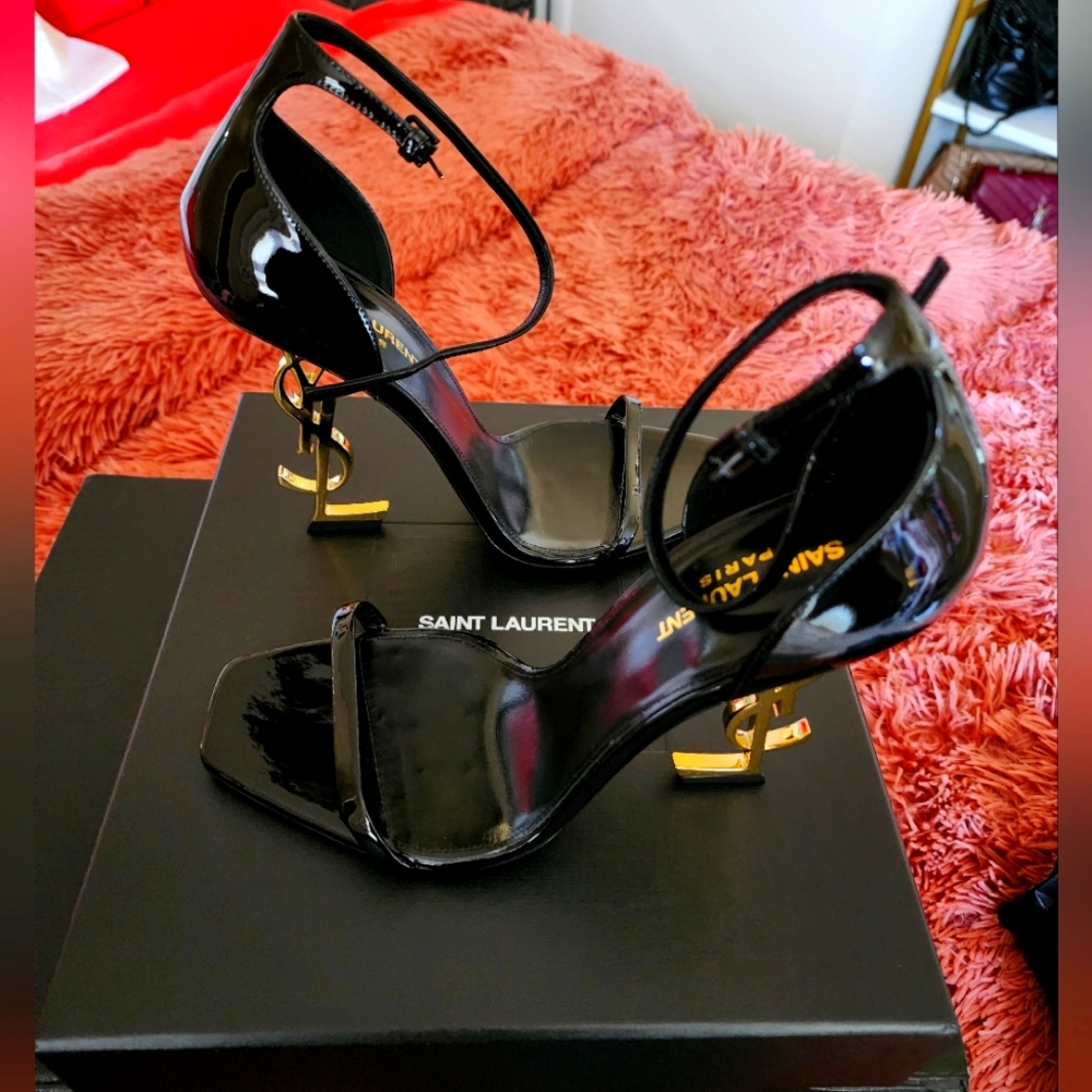 Authentic OPYUM SANDALS IN PATENT LEATHER (Black) Brand New* Never worn